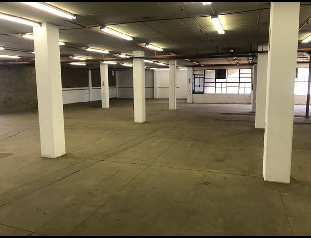 2,490M² WAREHOUSE TO LET IN WYNBERG